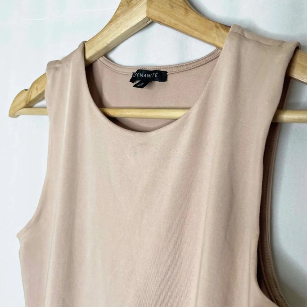 Nude Sleeveless Bodysuit - Picture 3 of 6